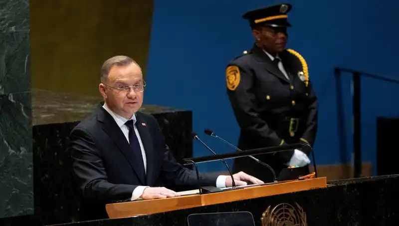 Polonya Cumhurbaşkanı Duda'dan Şaşırtan Açıklama: "ABD Nükleer Silahlarını Yerleştirsin"