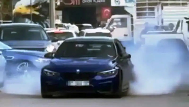 Drift Yapan Araçların Sanayi Sitesinde Yarattığı Kaos: Esnaf İsyanı