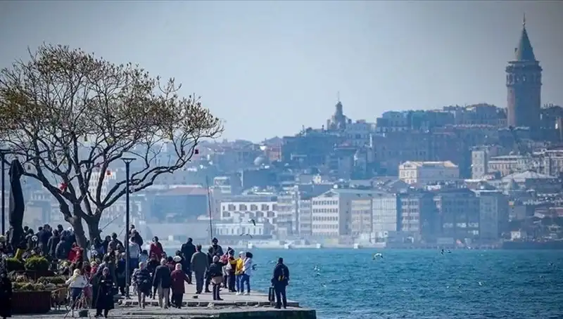 İstanbul'da Bahar Havası Yeniden Esti: Hafta Sonu Sıcaklıklar Artıyor