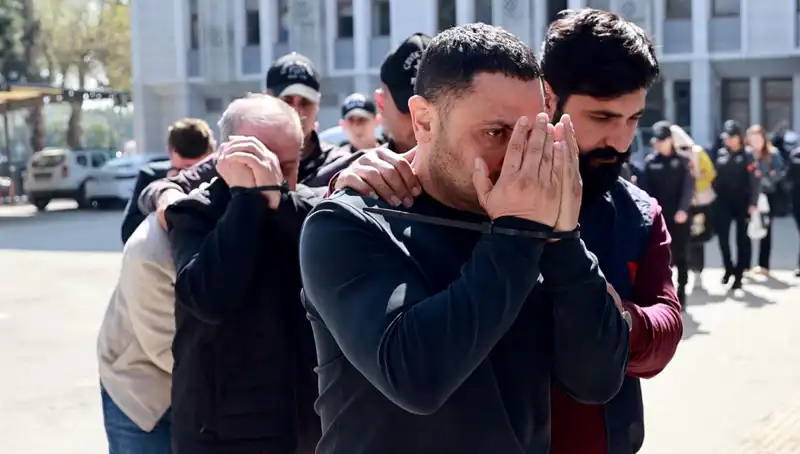 Türkiye'de 120 Milyon Liralık Altın Vurgunu: Havalimanında Kuyumcu Tutuklandı!