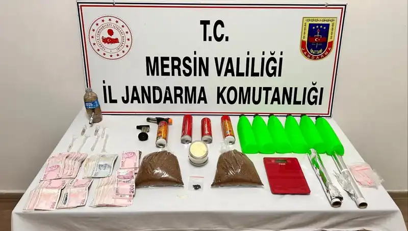 Mersin'de Uyuşturucu Ticareti Yaparken Yakalanan Şebeke Üyeleri Tutuklandı