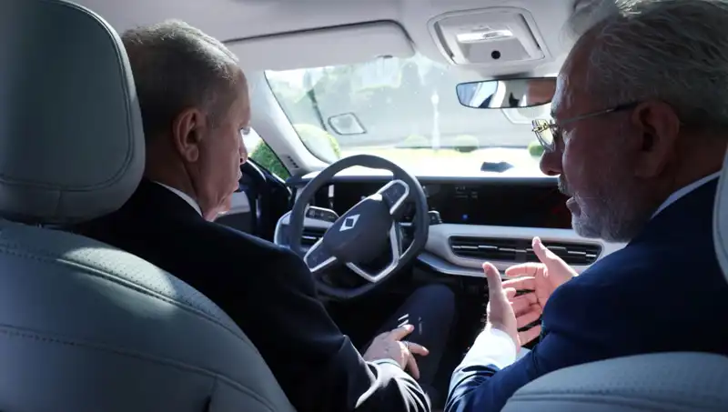 Cumhurbaşkanı Erdoğan Togg'un Yeni Modeliyle Sürüş Deneyimini Yaşadı!