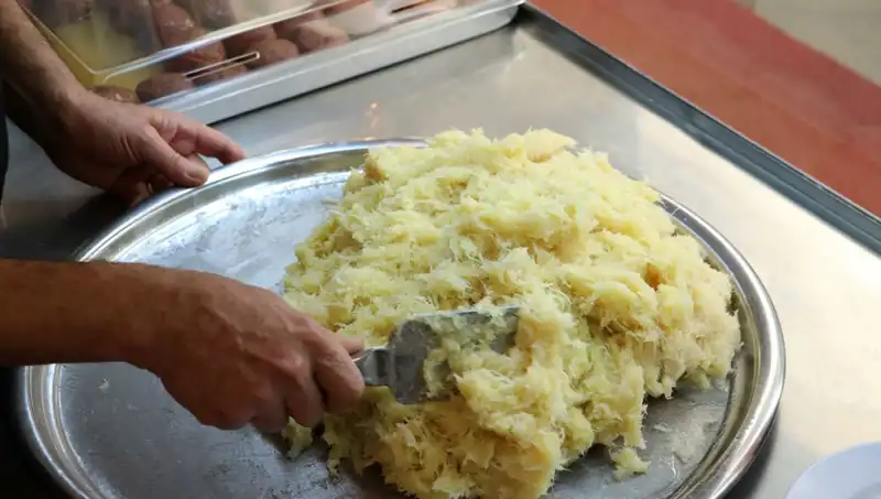 Kentin Tescilli Lezzeti: 35 Yıldır Geleneksel Tariftin Pişme Sırrı