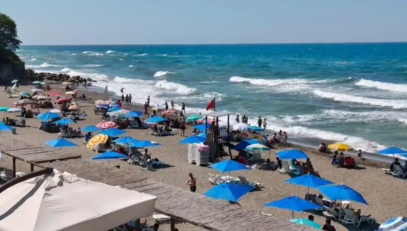 Akçakoca'da Uygulanan Deniz Yasağının Sebepleri ve Etkileri
