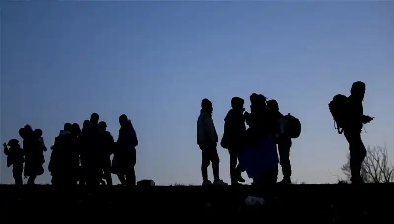 Edirne'de 21 Düzensiz Göçmen Operasyonu: Sınır Güvenliği Sağlanıyor