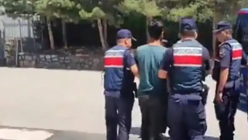 Türkiye'de DAEŞ'e Yönelik Dev Operasyon: 26 Şahıs Gözaltında