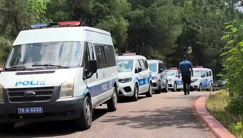 Karabük'te Gizemli Ölüm: Ağaçta Bulunan Şüpheli Ceset Kimliği Belirsiz