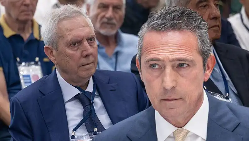 Fenerbahçe Divan Kurulu'nda Şoke Eden Anlar: Aziz Yıldırım Adaylığını Açıkladı