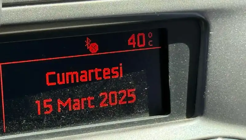 Adana Sıcaklarında Rekor Kırdı: Termometreler 40 Dereceyi Geçti!