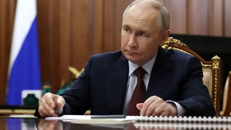 Putin'in Dijital Gulag Planı: Rusya'da Her Cihazda İzleme Sistemi