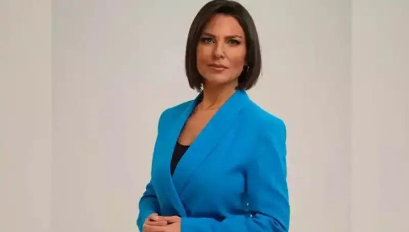 Ece Üner: Türkiye'nin Parlayan Spikeri Hakkında Bilmeniz Gereken Her Şey